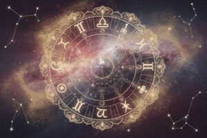 Astrología Kármica y los Nodos Lunares: Comprendiendo el Viaje de tu Alma