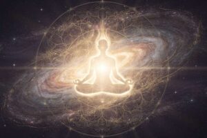 Formas de Vivir con Más Sencillez: Una Guía Espiritual para una Vida más Ligera y Libre