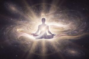Persona realizando meditación consciente en un espacio sereno durante las festividades de invierno.
